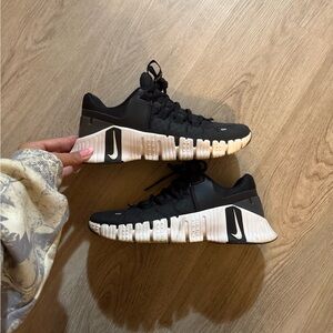 Nike Black and White Athletic Shoes metcon